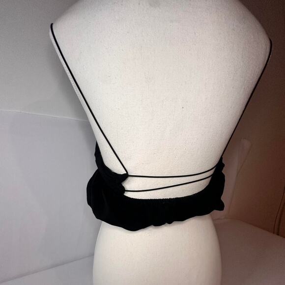 Urban Outfitters Cropped backless Cami Size Small Made with 94% Cotton - Picture 2 of 5